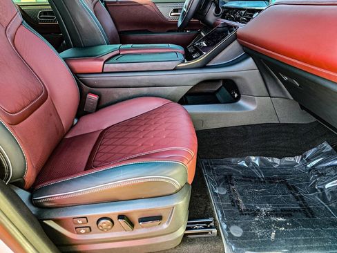 Used 2025 INFINITI QX80 Autograph image 51