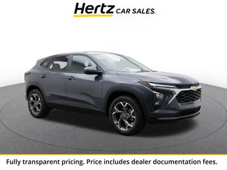 Used 2025 Chevrolet Trax LT w/ LT Convenience Package FWD video 1