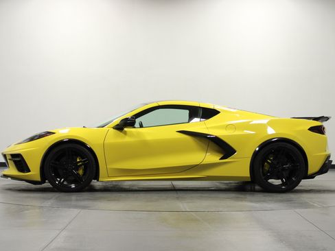 Used 2026 Chevrolet Corvette Stingray Coupe w/ LPO, Roadside Safety Package RWD image 7