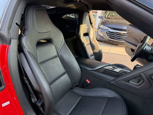Used 2017 Chevrolet Corvette Stingray Coupe w/ 1LT RWD image 29