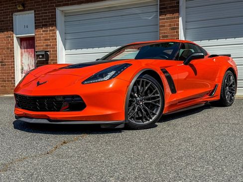 Used 2019 Chevrolet Corvette Z06 w/ Battery Protection Package image 2