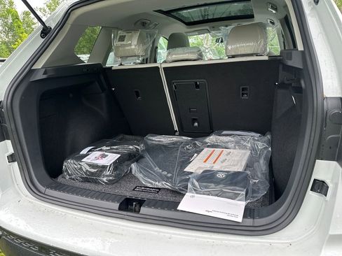 New 2026 Volkswagen Taos SE AWD/4WD image 19
