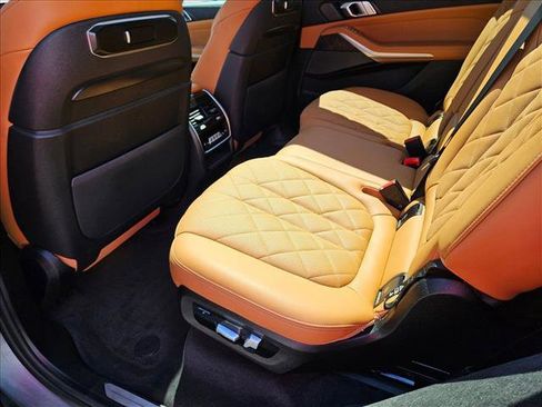 Certified 2025 BMW X7 xDrive40i w/ Premium Package image 20