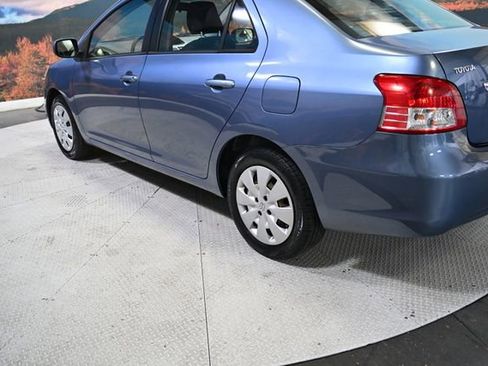 Used 2011 Toyota Yaris Sedan image 6