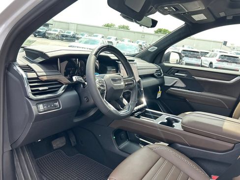 New 2026 GMC Acadia Denali Ultimate AWD/4WD image 18