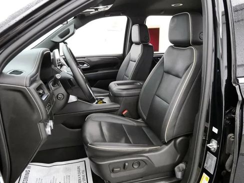 Used 2023 GMC Yukon XL SLT w/ SLT Luxury Package AWD/4WD image 10