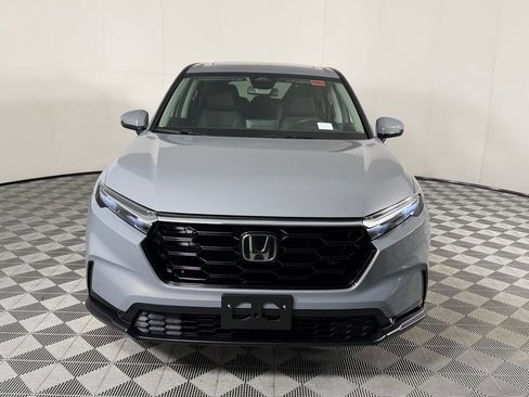 Used 2025 Honda CR-V EX image 3