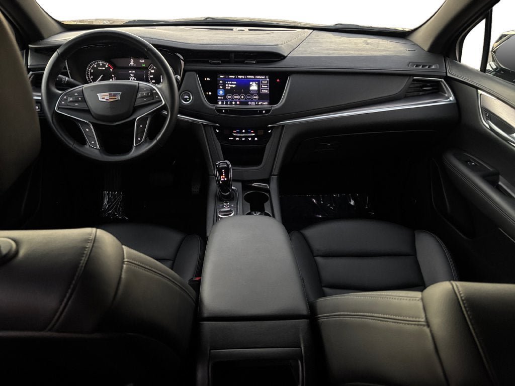 Certified 2024 Cadillac XT5 Luxury FWD image 12