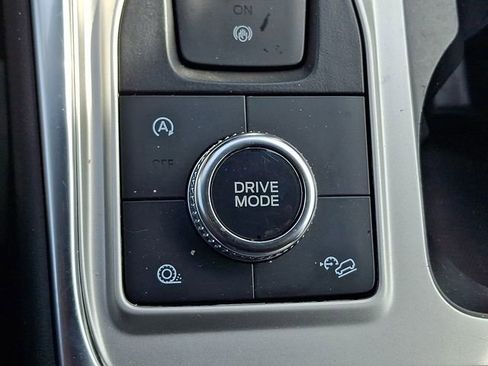 Used 2023 Ford Explorer XLT w/ Equipment Group 202A AWD/4WD image 25