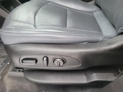 Used 2019 Buick Enclave Premium image 9