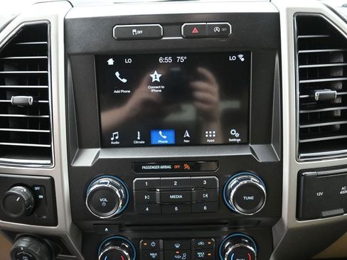 Certified 2018 Ford F150 Lariat image 9