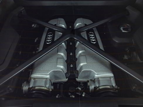 Used 2023 Audi R8 V10 performance image 12