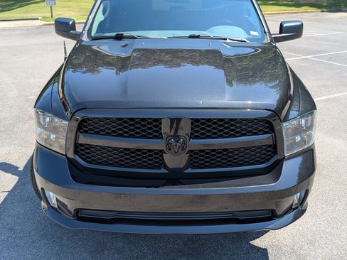 Used 2017 RAM 1500 Express w/ Black Ram 1500 Express Group AWD/4WD image 13