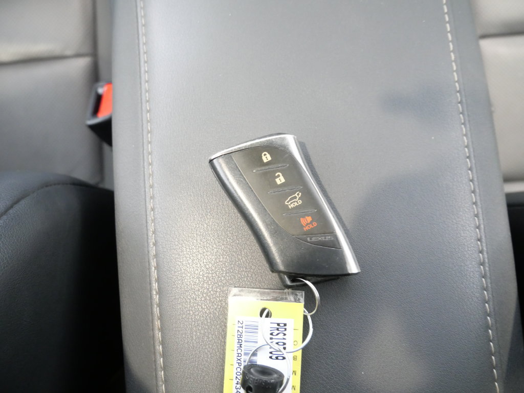 Used 2023 Lexus RX 350 Premium w/ Accessory Package AWD/4WD image 29