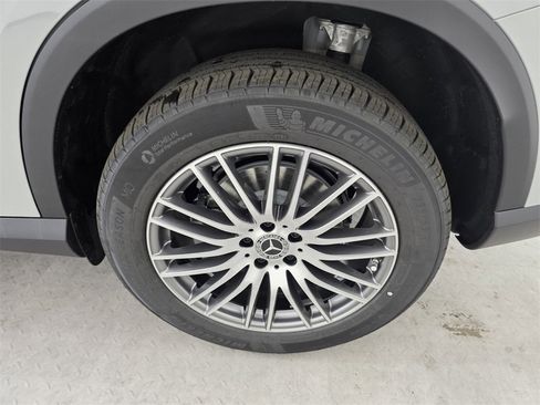 New 2026 Mercedes-Benz GLC 300 image 14