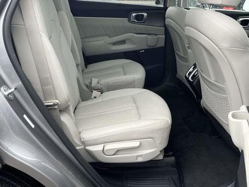 Used 2024 Kia Sorento SX Prestige image 25
