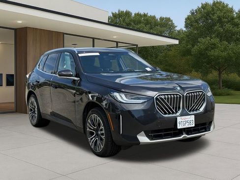 Used 2025 BMW X3 xDrive30i AWD/4WD image 6