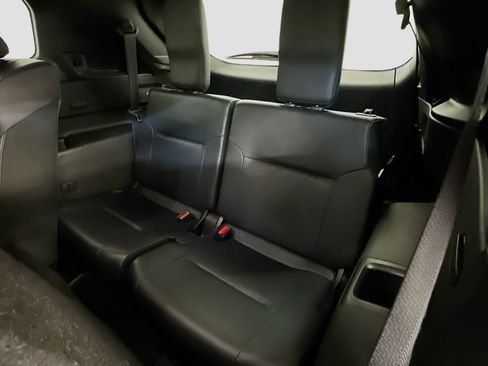 Used 2025 Mitsubishi Outlander SE AWD/4WD image 30