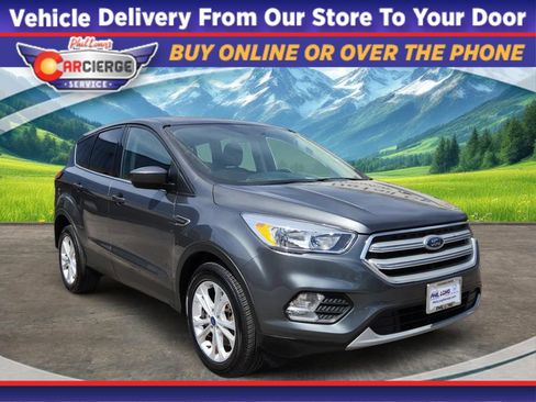 Used 2019 Ford Escape SE image 1
