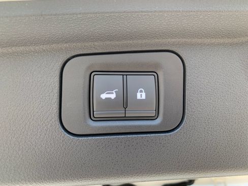 New 2026 Nissan Armada SL w/ Captain's Chari Seat Package RWD image 7