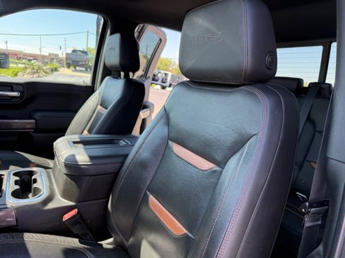 Used 2020 GMC Sierra 1500 AT4 w/ AT4 Premium Package AWD/4WD image 14