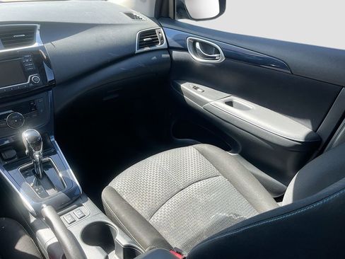 Used 2018 Nissan Sentra SR image 22