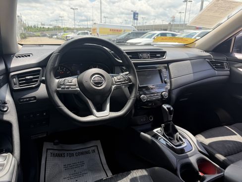 Used 2019 Nissan Rogue SV AWD/4WD image 28