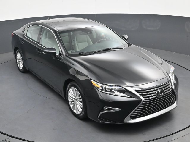 Used 2017 Lexus ES 350 w/ Premium Package FWD image 22