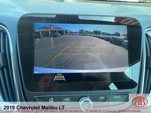 Used 2019 Chevrolet Malibu LT image 17