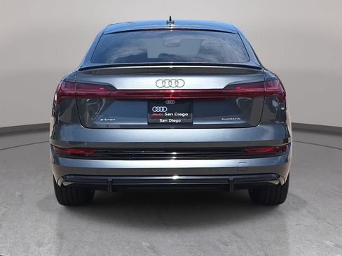 Used 2023 Audi e-tron Premium Plus w/ Premium Plus Package AWD/4WD image 7