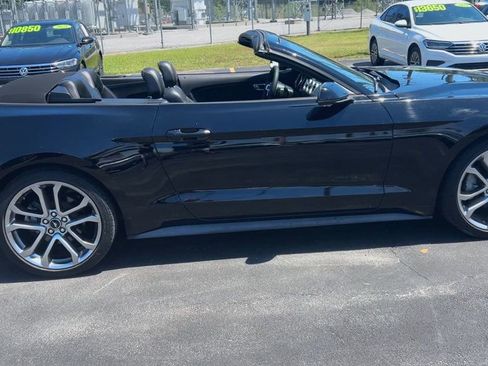 Used 2019 Ford Mustang Premium RWD image 9