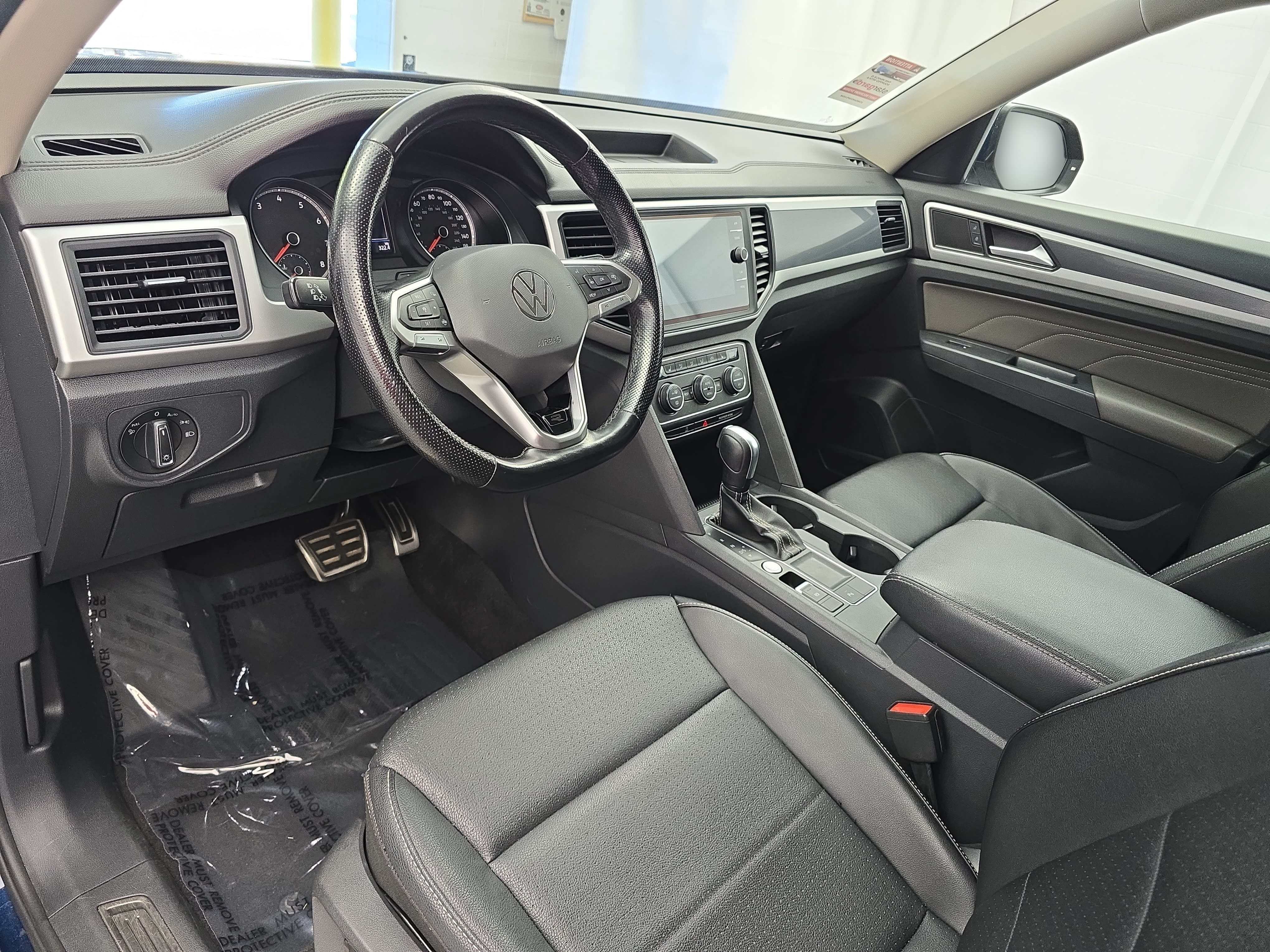 Used 2021 Volkswagen Atlas SE FWD image 17