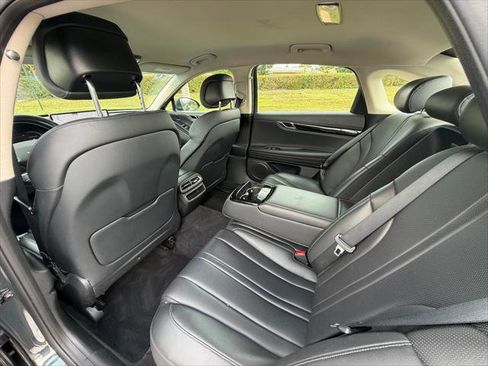 Used 2023 Genesis G80 2.5T image 18