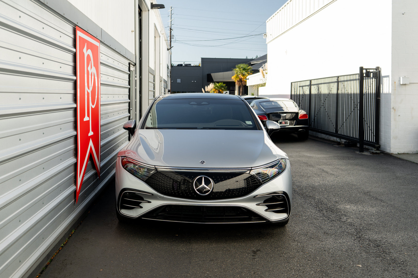 Used 2023 Mercedes-Benz EQS 580 4MATIC Sedan w/ Exclusive Trim Package image 37