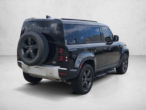 Used 2020 Land Rover Defender 110 HSE AWD/4WD image 5