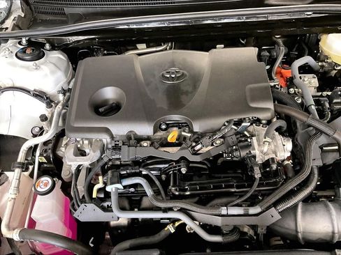 Used 2025 Toyota Camry SE FWD image 33