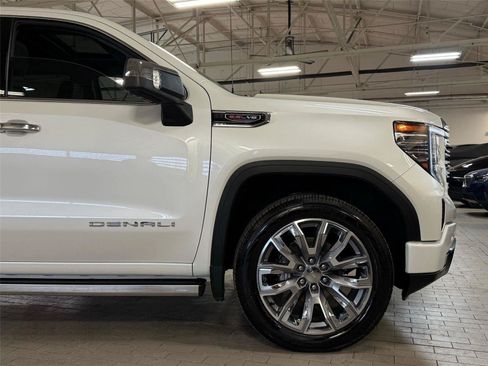 Used 2023 GMC Sierra 1500 Denali w/ Denali Reserve Package AWD/4WD image 7