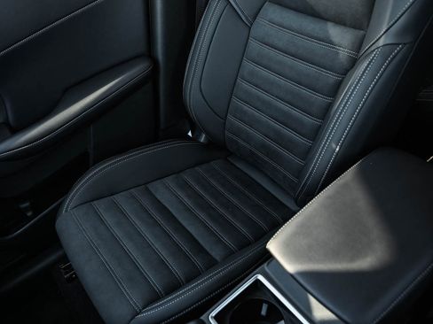 New 2025 Mitsubishi Outlander SE image 26