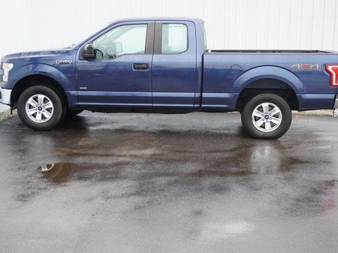 Used 2017 Ford F150 XL w/ Equipment Group 101A Mid image 3