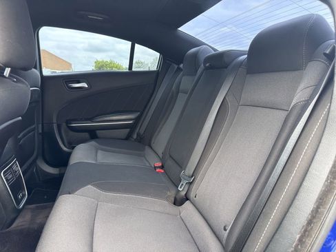Used 2019 Dodge Charger SXT RWD image 22