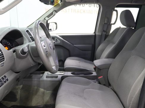 Used 2017 Nissan Frontier SV w/ SV Value Truck Package image 10