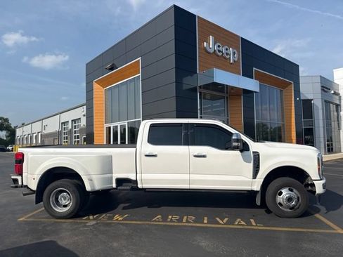 Used 2023 Ford F350 Platinum AWD/4WD image 1
