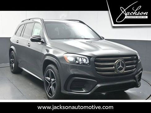 Used 2026 Mercedes-Benz GLS 450 4MATIC image 1