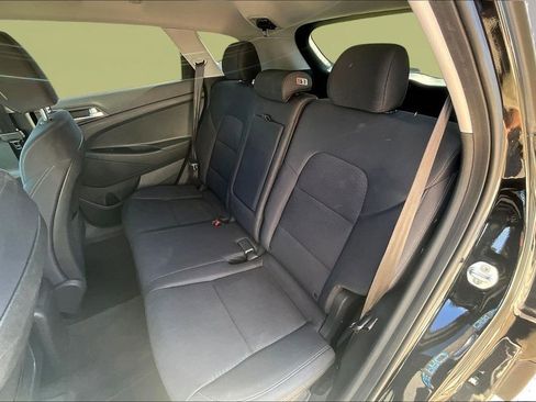 Used 2020 Hyundai Tucson SE w/ Cargo Package image 19