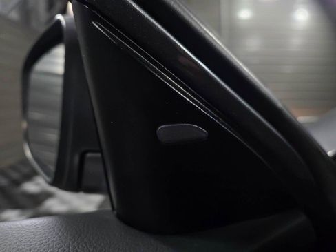 Used 2020 Nissan Rogue S image 29