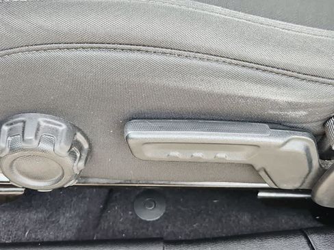 Used 2018 Jeep Wrangler Unlimited Sport image 18