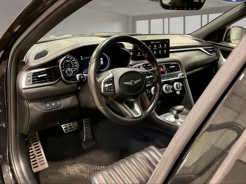 Used 2023 Genesis G70 2.0T w/ Sport Prestige Package image 17