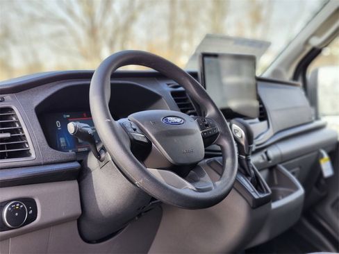 New 2026 Ford Transit 250 148 Medium Roof image 15