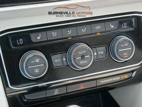 Used 2021 Volkswagen Atlas SEL image 23