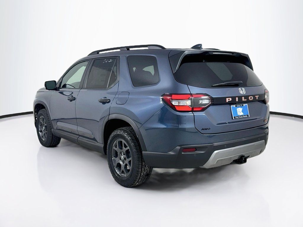 New 2026 Honda Pilot TrailSport image 5
